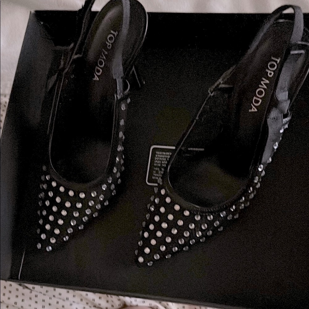 TOP Moda Black Heeled Shoes with Studded Detailing